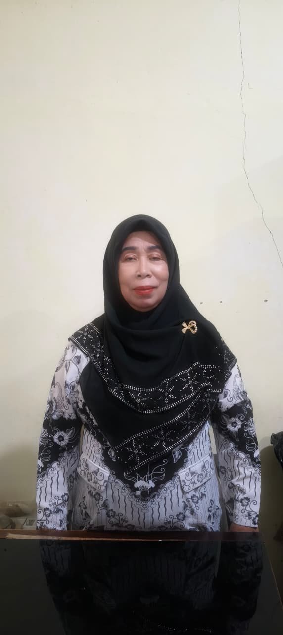 Hj. Ropiah, S.Pd.,MM.
